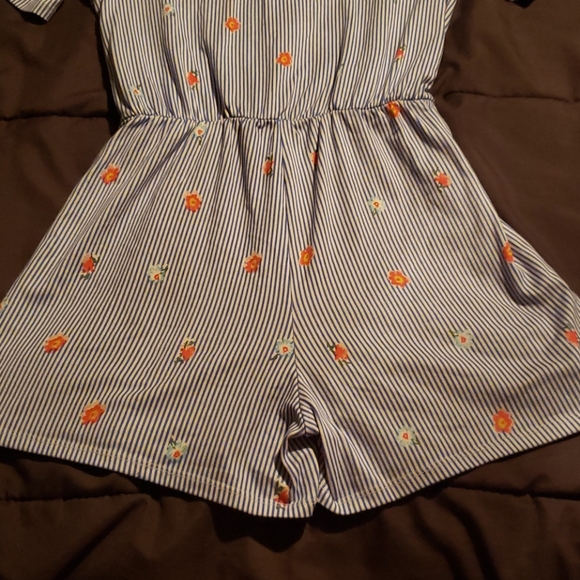Romper - Picture 6 of 6